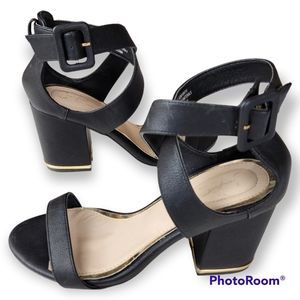 Est 1946 Strappy Chunky Heel Sandals size 8M